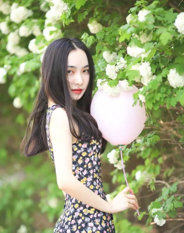 9个拍照姿势-让你把女朋友拍的美美的。